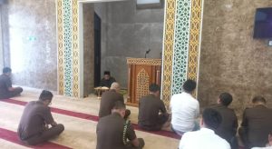 Tausiyah Ba’da Dzuhur yang disampaikan oleh Ustadz Chairul Ichwan 