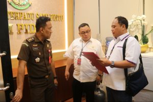 Jaksa Agung Muda Bidang Tindak Pidana Umum Menerima Pelimpahan Berkas Perkara (Tahap I) Atas Nama Tersangka ARPG