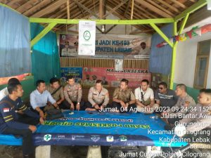 Kapolsek Cilograng Polres Lebak Gelar “JUM’AT CURHAT” Bareng Para Medis Puskesmas Cilograng di Bale pertemuan Puskesmas Cilograng Desa Gunungbatu Kec.Cilograng Kab.Lebak