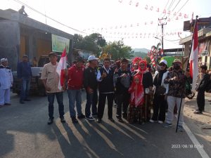 Warga desa cikatomas semarakkan peringati HUT RI ke 78 dengan thema cikatomas maju perjaungan kemerdekaan RI.