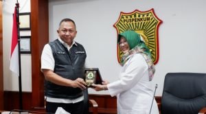 Kapuspenkum Kejaksaan Agung Dr. Ketut Sumedana Menerima Audiensi dengan Badan Restorasi Gambut Dan Mangrove (BRGM) Strategis Mangrove