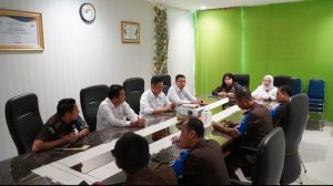 ASWAS KEJATI RIAU MELAKUKAN INSPEKSI PEMANTAUAN DI BIDANG PERDATA DAN TATA USAHA NEGARA DAN BIDANG PIDANA MILITER KEJAKSAAN TINGGI RIAU