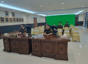 Asisten Tindak Pidana Umum Kejaksaan Tinggi Riau mengikuti kegiatan Launching Case Management System (CMS) Versi 1.7.5 Perkara Tindak Pidana Umum secara virtual