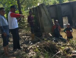 Pintu Air Kurang Maksimal, Kadis DLH Rohil Kerahkan Tim Satgas Lakukan Pembersihan