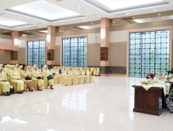 Ceramah Agama dalam rangka Pertemuan Rutin Ikatan Adhyaksa Dharmakarini Wilayah Riau