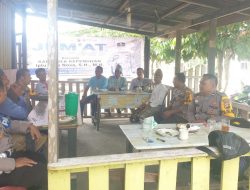 Jumat Curhat   Bersama Staf Camat  Dan Masyarakat, Kapolsek Kepenuhan Komitmen Akan Tindak Tegas Pelaku Narkotika