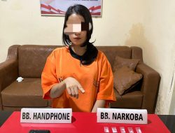 Tim Ojoloyo Tangkap Cewek Cantik Pengedar Narkoba di Bangkinang Kota