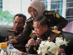 PENETAPAN TIGA ORANG TERSANGKA DALAM PERKARA DUGAAN TINDAK PIDANA KORUPSI DALAM PEMENUHAN KEWAJIBAN PERPAJAKAN BEBERAPA PERUSAHAAN PADA TAHUN 2019 S/D 2021