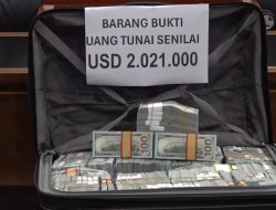 Uang Sejumlah USD 2.021.000 Diduga Terkait Proyek Pembangunan Infrastruktur BTS 4G BAKTI KOMINFO
