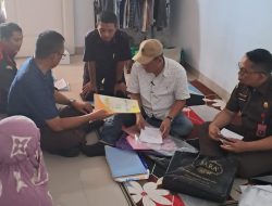 KEJATI SULSEL MELAKUKAN PENGGELEDAHAN SERENTAK PADA 2 (DUA) TEMPAT TERKAIT PENYIDIKAN DUGAAN MAFIA TANAH