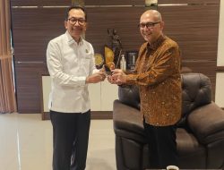 Kepala Kejaksaan Tinggi Riau Menerima Kunjungan Kerja Kepala OJK Provinsi Riau