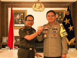 Kepala Kejaksaan Tinggi Riau Kunjungan Kerja Sekaligus Silaturahmi dengan Kepala Kepolisian Daerah Riau