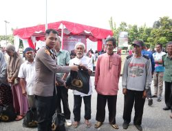 Polres Kampar melaksanakan Bansos dalam Rangka Kunjungan Kerja Waka Polri Ke Riau