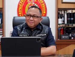 (JAM PIDSUS) Memeriksa 1 Orang Saksi Terkait Perkara Impor Gula