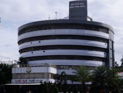 Jaksa Agung Muda Tindak Pidana Khusus Memeriksa 1 Orang Saksi Terkait Perkara Impor Gula