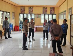 Pastikan Keamanan Gedung, Polsek Kempas Cek Penyimpanan Logistik Pemilu 2024.