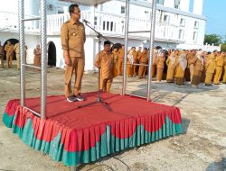 Wakil Bupati Rokan Hilir H. Sulaiman : Pimpin Apel Senin Pagi Di Halaman kantor Bupati