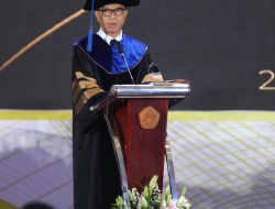 Jaksa Agung Muda Intelijen Prof. Dr. Reda Manthovani, S.H., LL.M. Menyampaikan Orasi Ilmiah Pengukuhannya Sebagai Guru Besar Bidang Ilmu Hukum Pidana