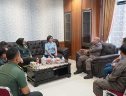 Hendrizal Husin, S.H., M.H : Wakil Kepala Kejaksaan Tinggi Riau Terima Kunjungan Kerja Sekaligus Silaturahmi Oditur Jenderal TNI
