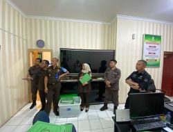 ASWAS KEJATI RIAU DAMPINGI INSPEKTUR I JAMWAS KEJAGUNG RI MELAKUKAN INSPEKSI UMUM DI KEJAKSAAN NEGERI PELALAWAN