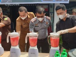 PERANG TERHADAP NARKOBA, KALAPAS NARKOTIKA RUMBAI IKUTI KEGIATAN PEMUSNAHAN BARANG BUKTI DI BNNP RIAU .