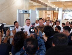 Jaksa Agung ST Burhanuddin : Menerima Audiensi Menteri Agraria dan Tata Ruang/Badan Pertanahan Nasional (ATR/BPN) RI Agus Harimurti Yudhoyono
