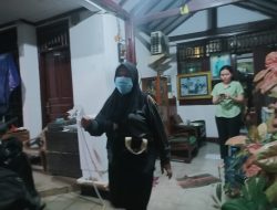 Kejaksaan Agung berhasil mengamankan Terpidana yang masuk dalam Daftar Pencarian Orang Perkara Penipuan melakukan bisnis batangan emas fiktif yang menyebabkan kerugian sebesar Rp3.718.021.000