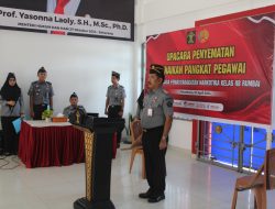 Penyematan Kenaikan Pangkat Satu Tingkat Lebih Tinggi, Kalapas Berpesan Agar Tingkatkan Kinerja.