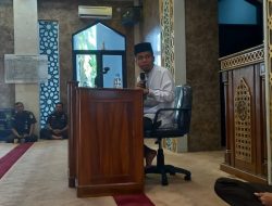 Pengajian Rutin Yang Disampaikan Oleh Ust. H. Wandi Bustami, LC., MA Yang Diikuti Oleh Seluruh Pegawai Kejaksaan Tinggi Riau