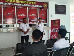 Wujudkan WBK, Lapas Narkotika Rumbai Sosialisasi Kepada Pengunjung dan Masyarakat