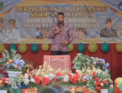Mewakili Wakil Bupati Rokan Hilir H.Sulaiman: Plt. Kadis Kearsipan Rohil, Aspri Mulya S.STP Menghadiri Perpisahan & Pelepasan Siswa-Siswi Kelas VI SDN 003 Bagan Hulu