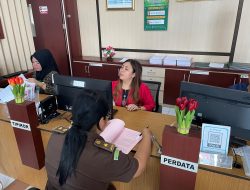 Kejaksaan Negeri Maluku Tengah Melakukan Pelimpahan Berkas Perkara dan Barang Bukti Perkara Tindak Pidana Korupsi Dana Desa Negeri Haya