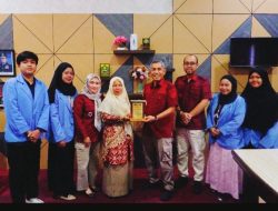 Selesai Melaksanakan PKL, PLT Kepala Rutan Kelas I Pekanbaru Lepas Mahasiswa UIN