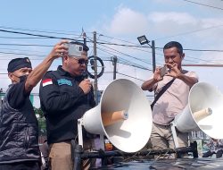 Masa dan Forum Anti Maksiat Gelar Aksi Demo, Tuntut Agar Chromatic Family Karaoke Ditutup