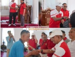 Pemkab Solok Bersama Baznas Salurkan Bantuan Sembako dalam Rangka HUT RI ke-80